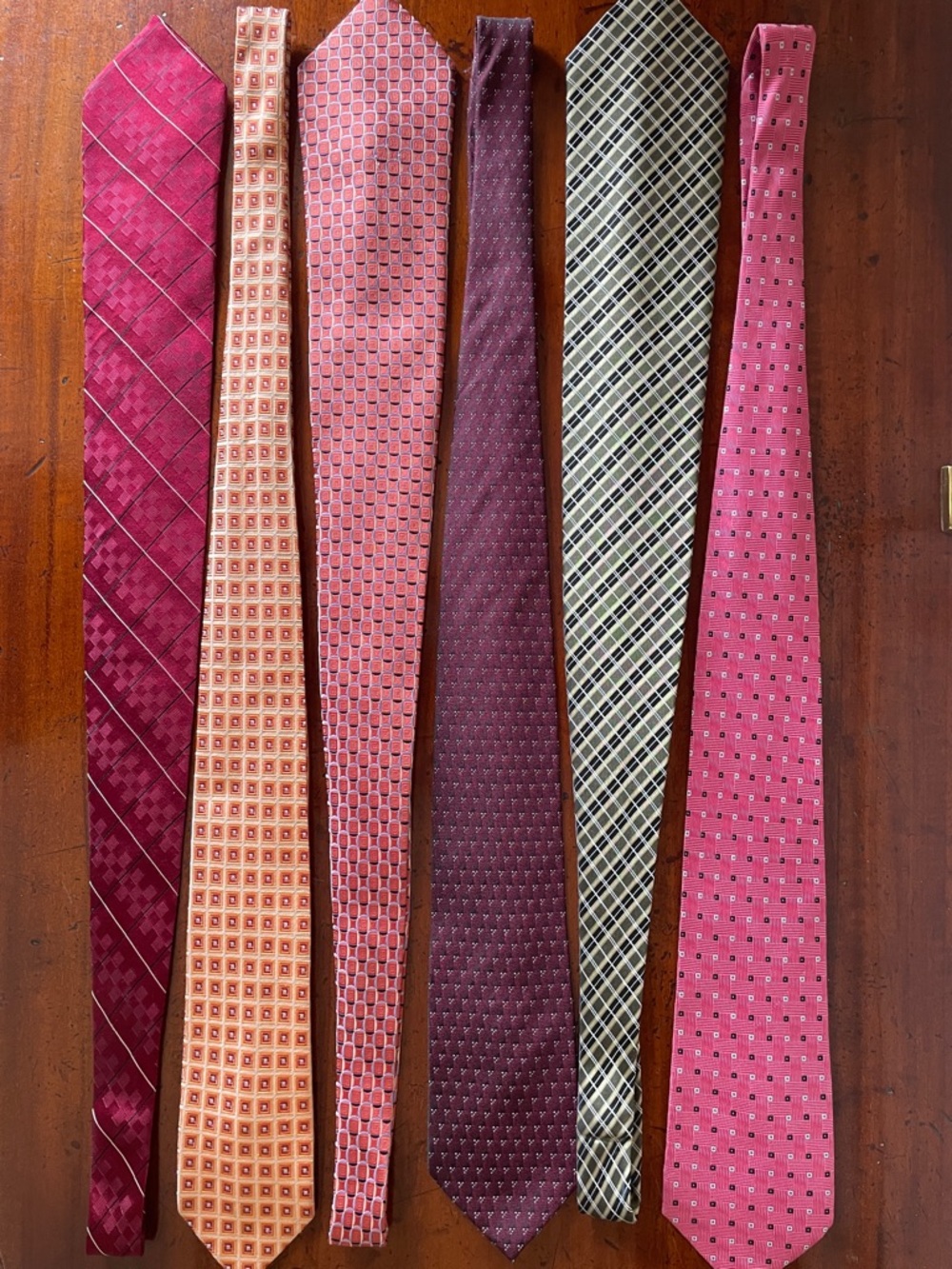 100% Silk Vintage Patterned Silk Ties